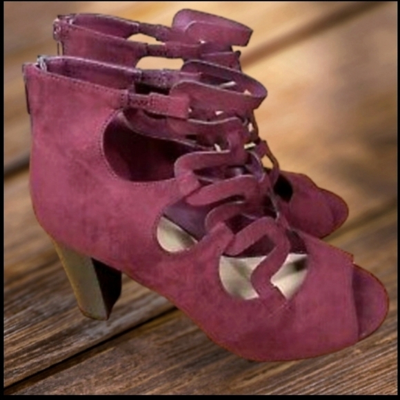 Torrid wine merlot Office Siren vegan suede strappy birdcage dress sandals. 9W - Picture 11 of 13